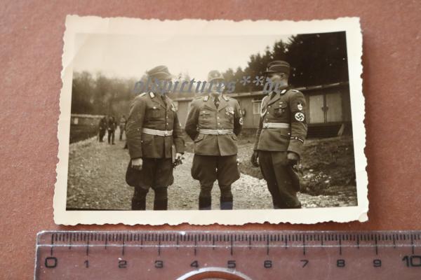 altes Foto - drei R.A.D. Führer - zwei mit Orden - Abteilung 204